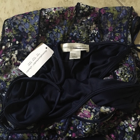 Like new Beautiful women dress size 6 - Picture 5 of 5